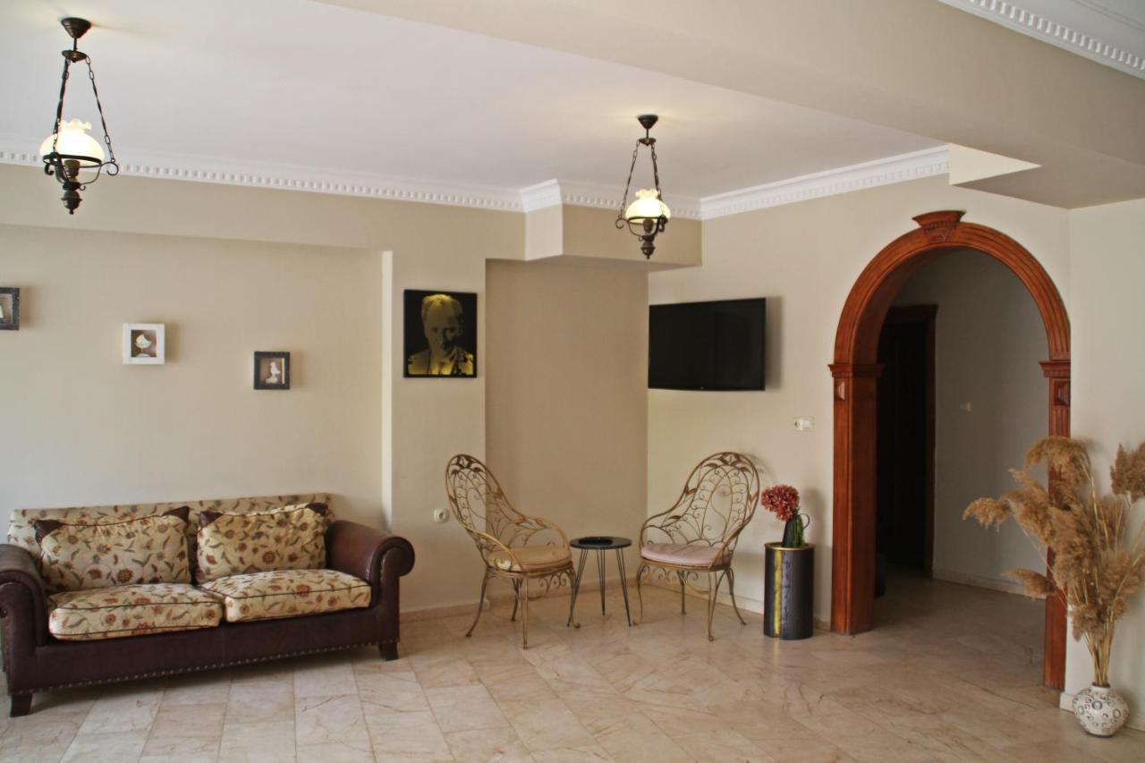 Rosy Suites Hotel Kusadası Extérieur photo