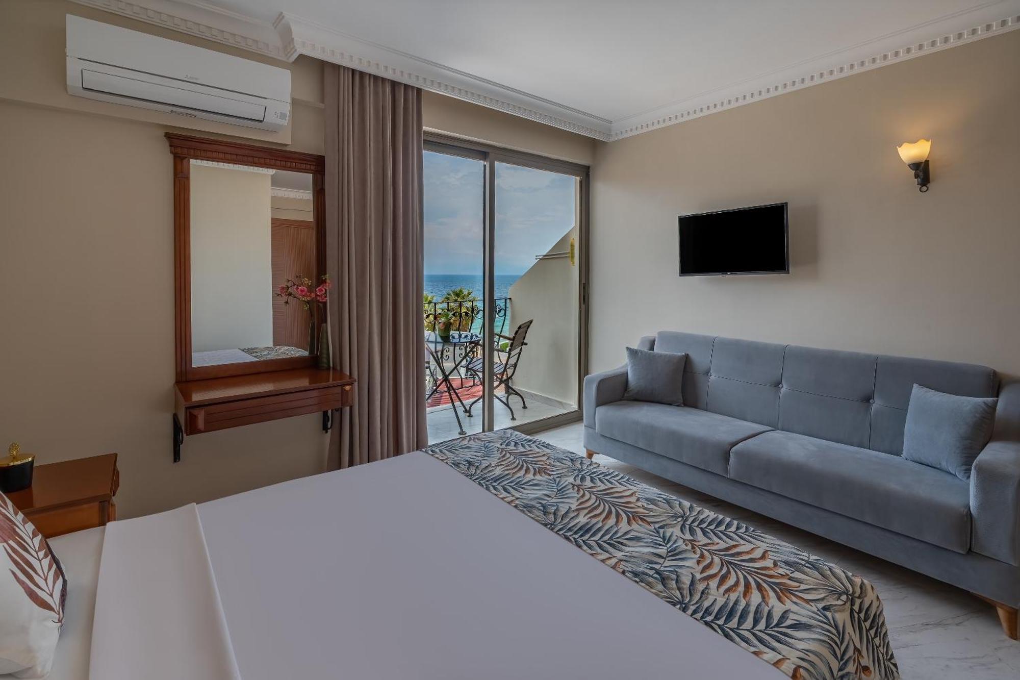 Rosy Suites Hotel Kusadası Extérieur photo